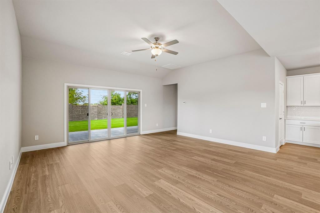 Photo is not of the actual home, but is an inspirational photo of builder’s model home and may depict options, furnishings, and/or decorator features that are not included.