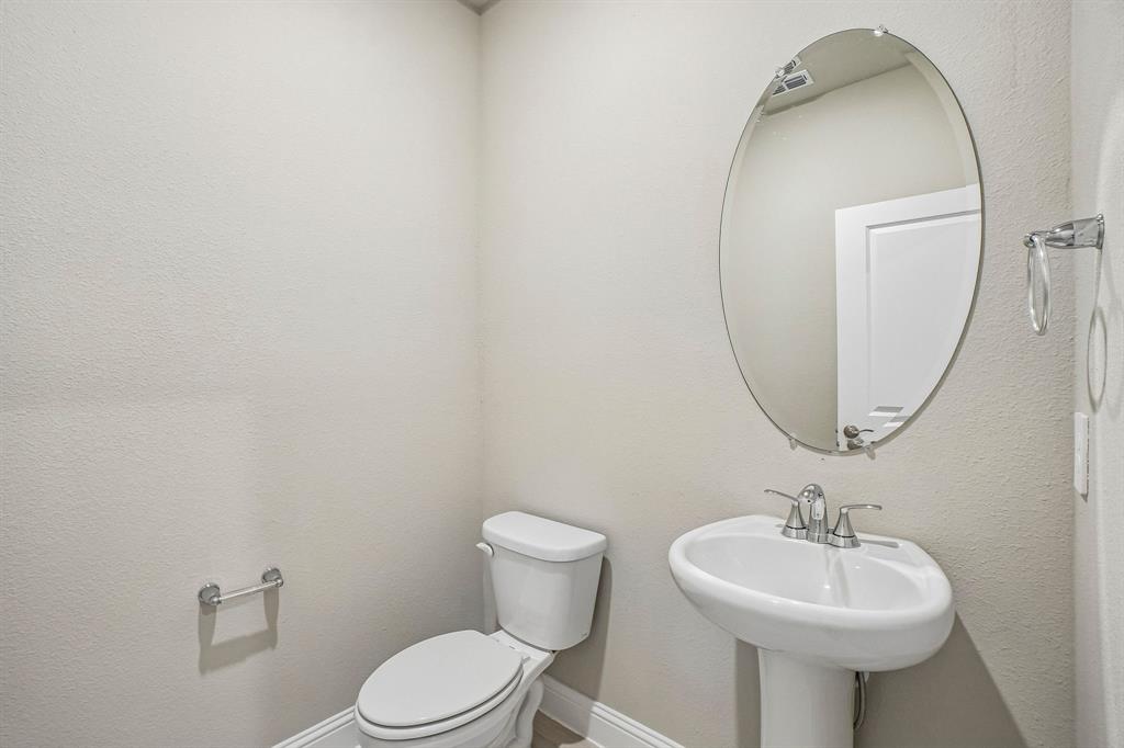 Photo is not of the actual home, but is an inspirational photo of builder’s model home and may depict options, furnishings, and/or decorator features that are not included.