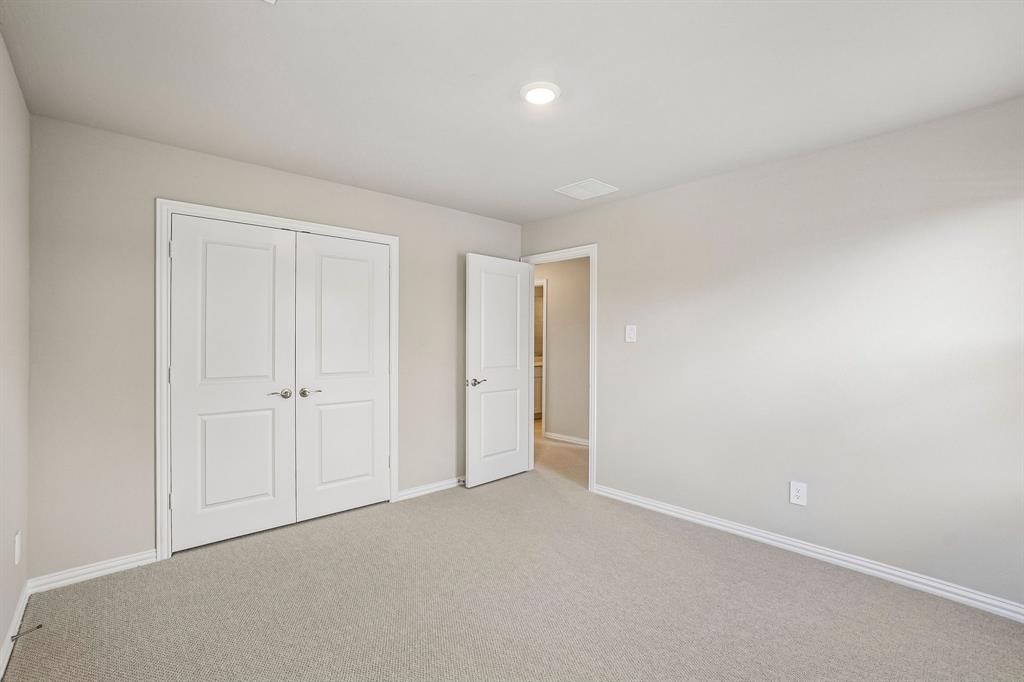 Photo is not of the actual home, but is an inspirational photo of builder’s model home and may depict options, furnishings, and/or decorator features that are not included.