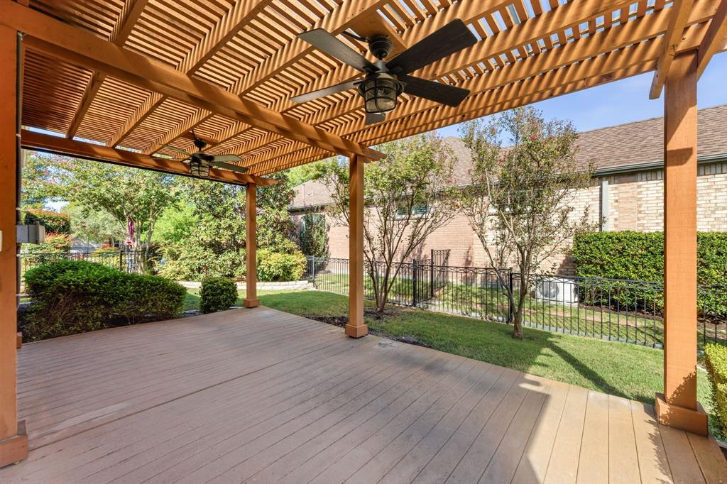 305 Wrangler Drive, Fairview, TX 75069