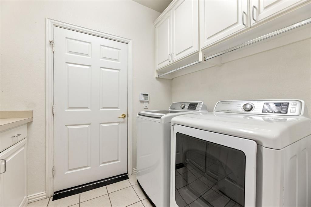 305 Wrangler Drive, Fairview, TX 75069