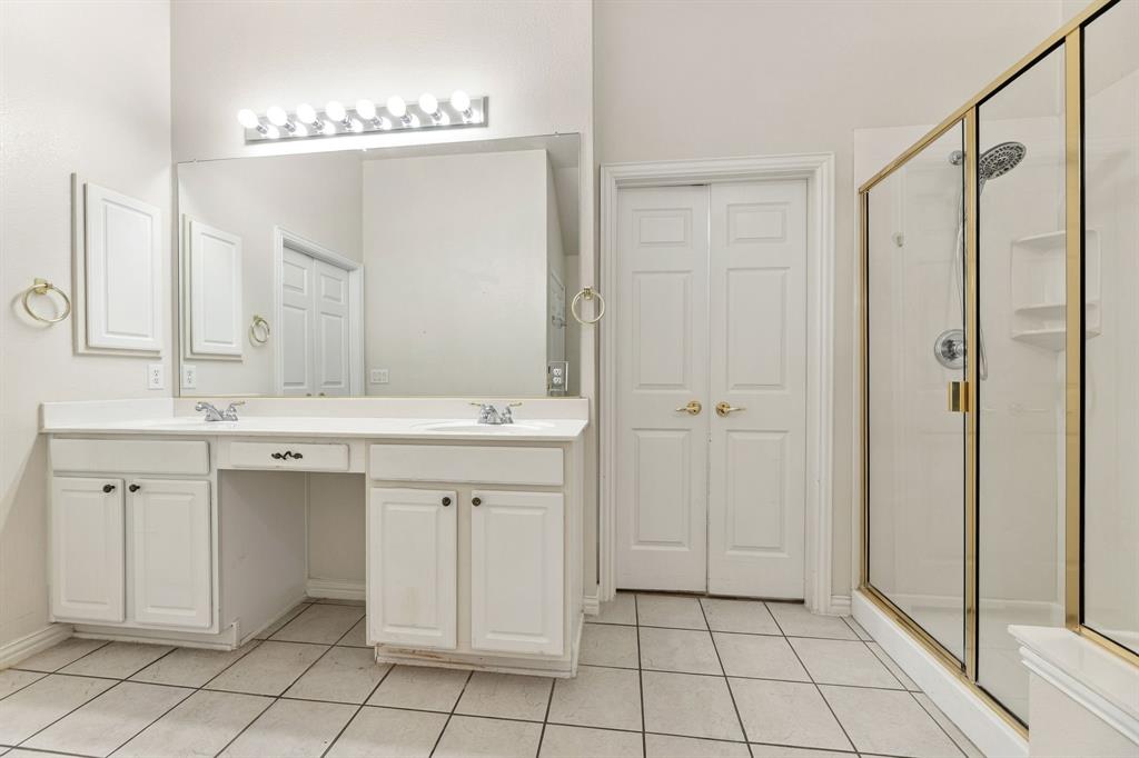 305 Wrangler Drive, Fairview, TX 75069