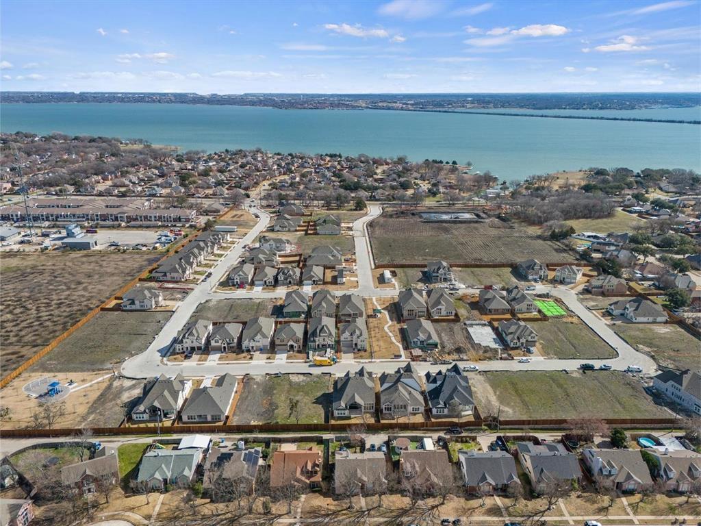 3907 Lochwood Drive, Rowlett, TX 75088 3907 Lochwood Drive, Rowlett, TX 75088
