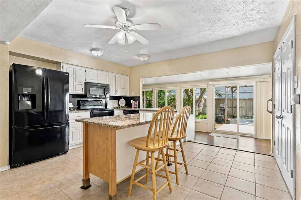 1901 Dodge Trail, Grand Prairie, TX 75052