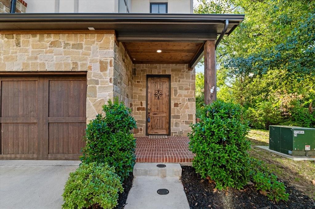 2 car garage with direct access to home, green space next to and behing the home 2 car garage with direct access to home, green space next to and behing the home