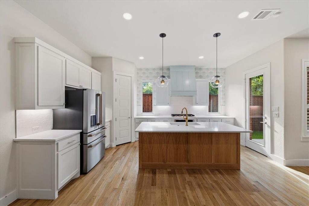 7108 Brisa Drive, Dallas, TX 75223