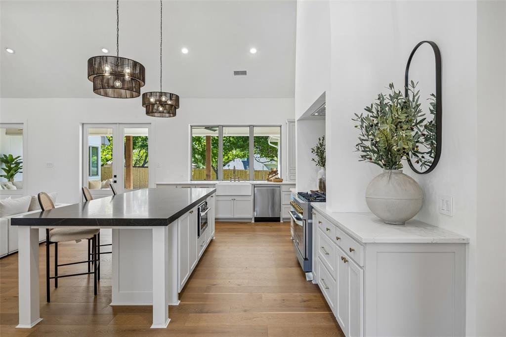 11131 Hillcrest Road, Dallas, TX 75230