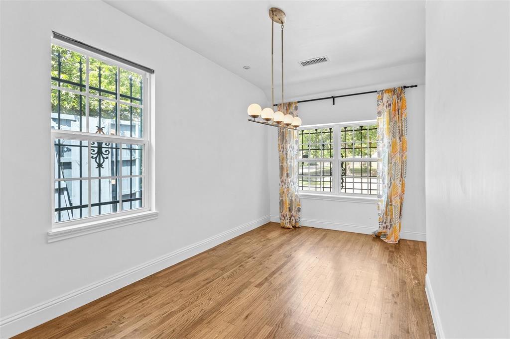 1902 Norfolk Avenue, Dallas, TX 75203