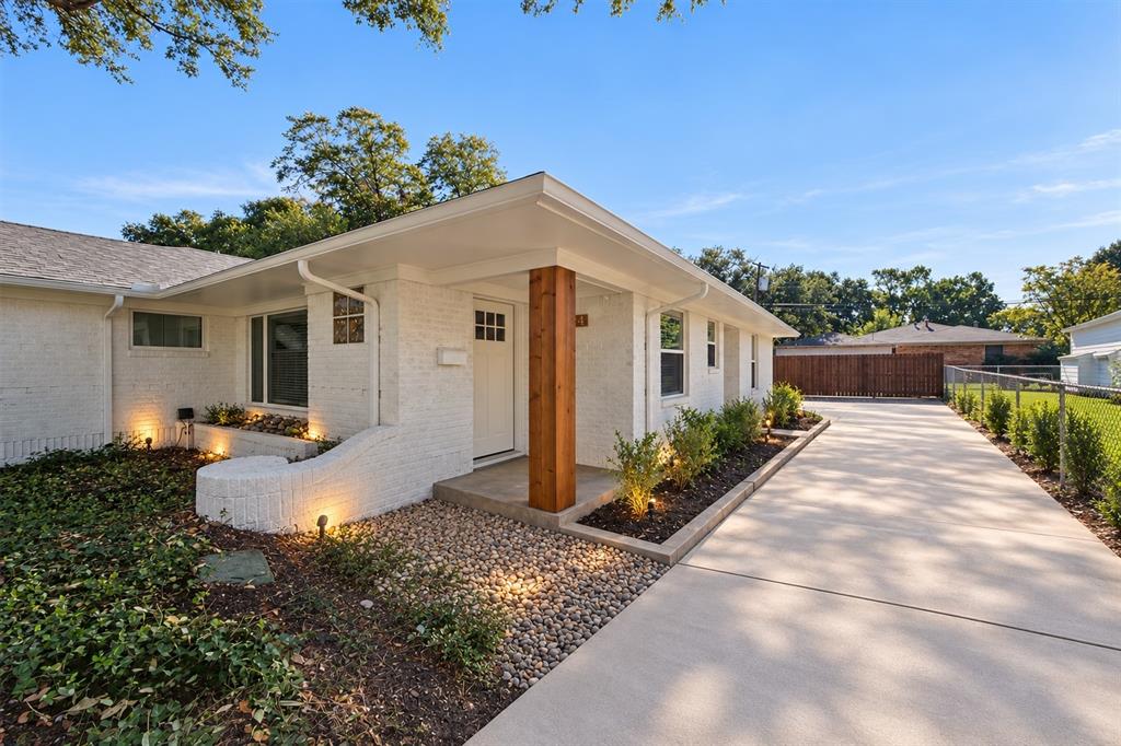 6524 Ravendale Lane, Dallas, TX 75214