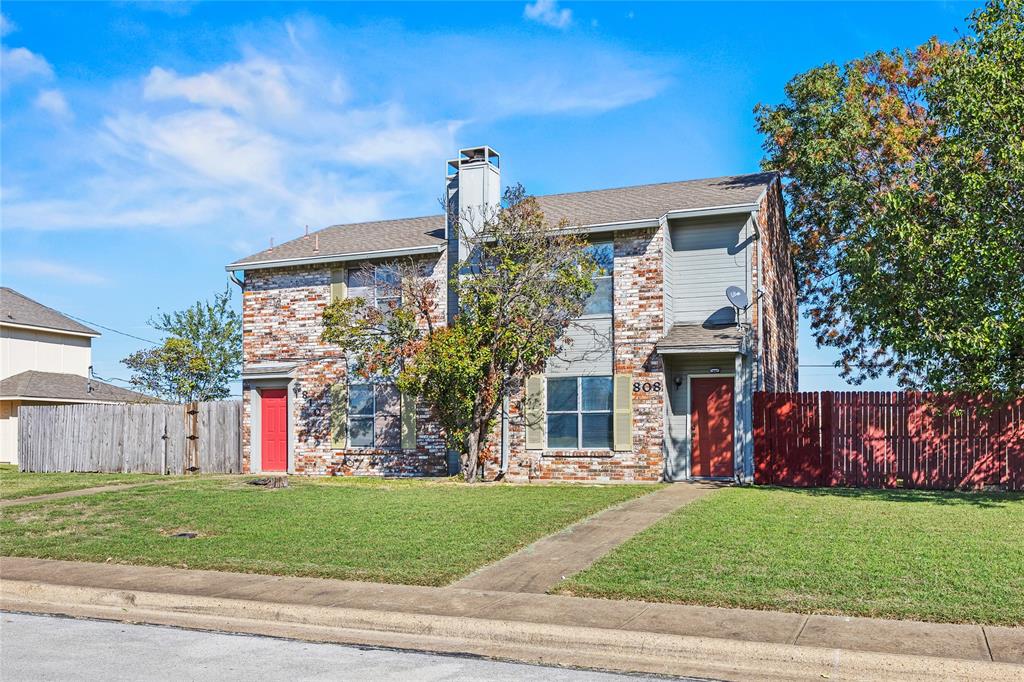 808 Red Bud Drive, DeSoto, TX 75115 808 Red Bud Drive, DeSoto, TX 75115