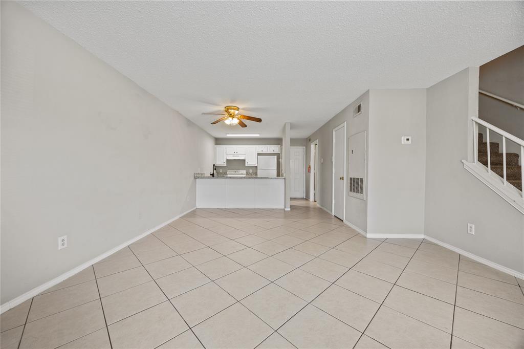 808 Red Bud Drive, DeSoto, TX 75115 808 Red Bud Drive, DeSoto, TX 75115