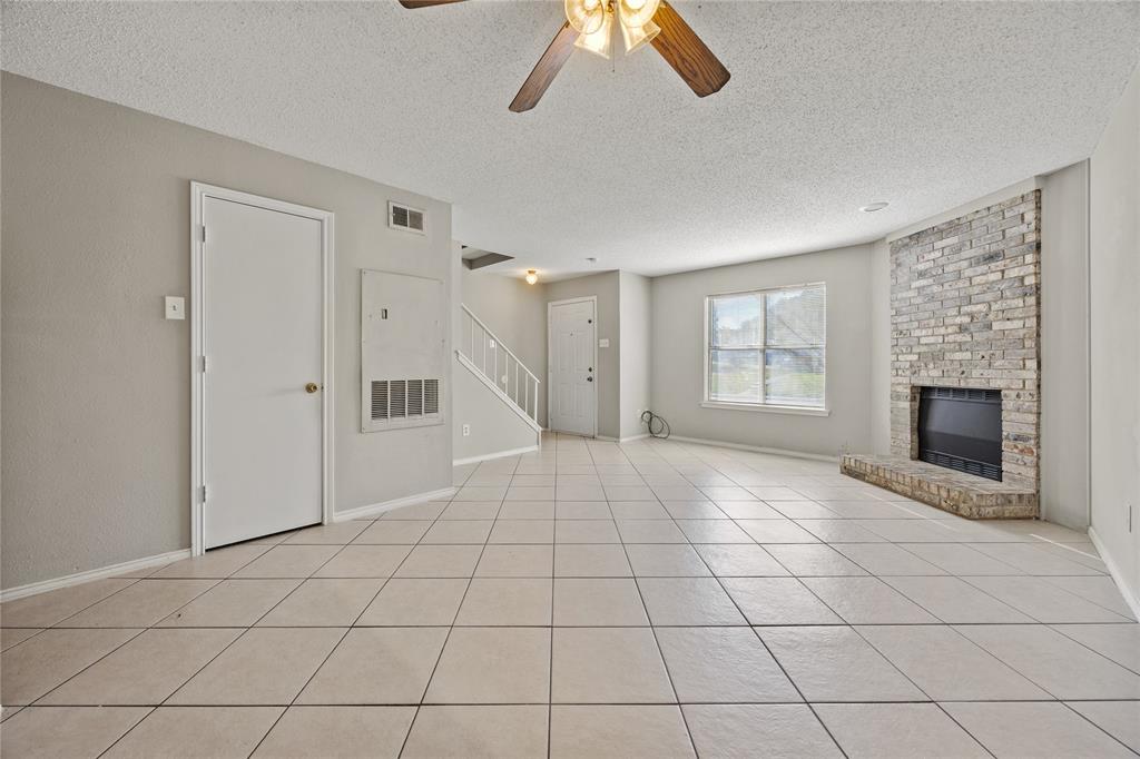 808 Red Bud Drive, DeSoto, TX 75115 808 Red Bud Drive, DeSoto, TX 75115