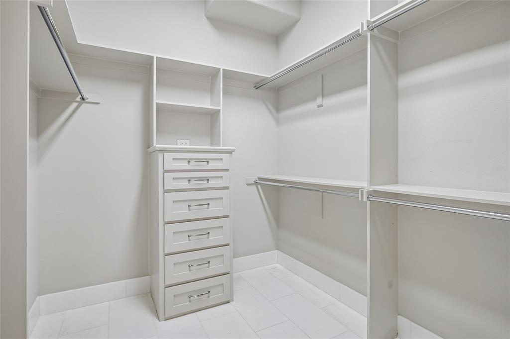 Second primary closet