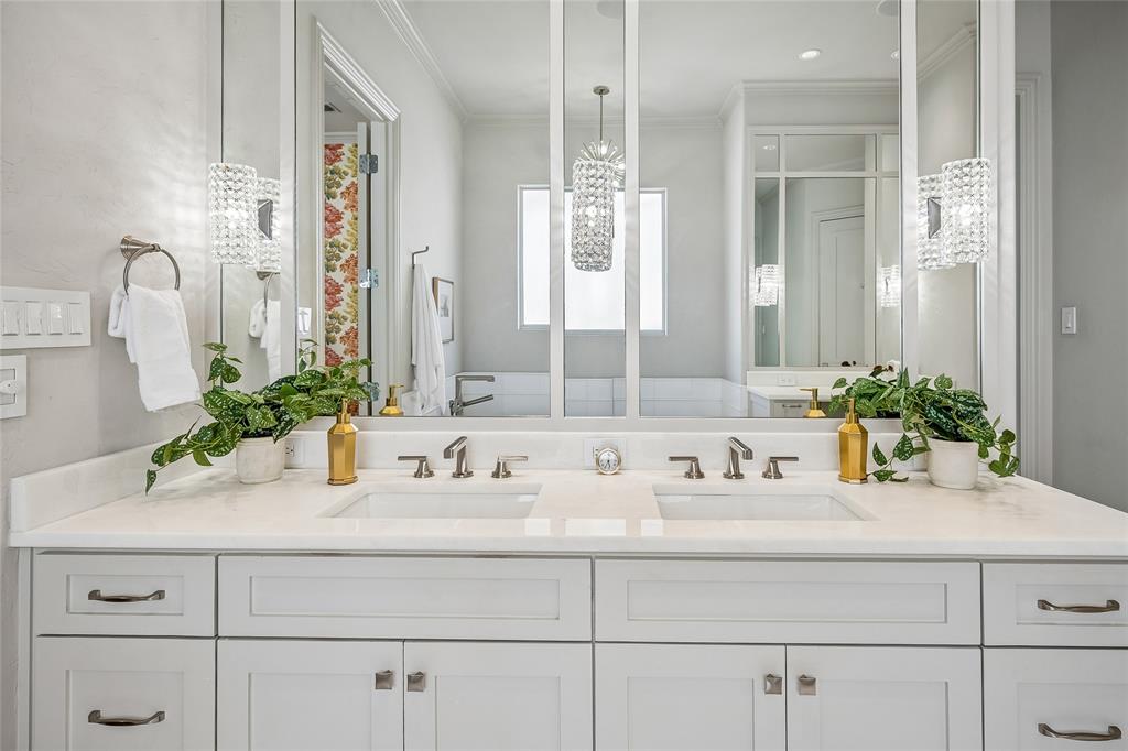 Double sink vanity