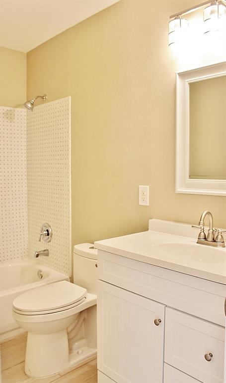 302 Linkwood Drive, Duncanville, TX 75137