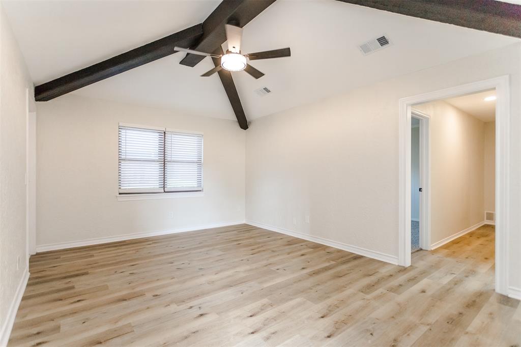 Bonus room could be a 4th bedroom