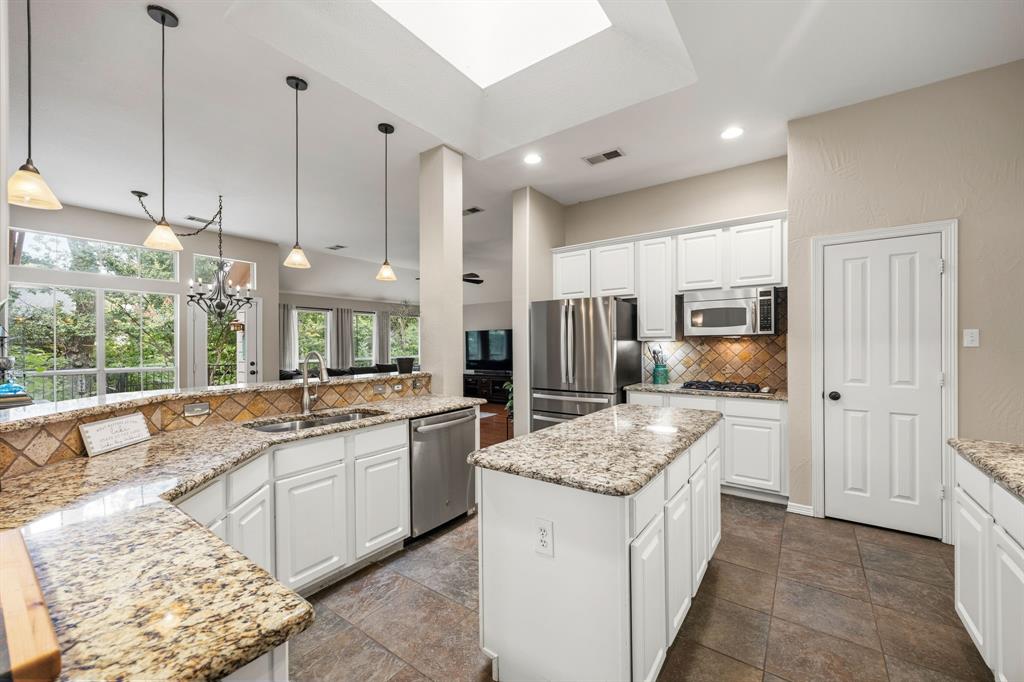 221 Freedom Court, Rockwall, TX 75032