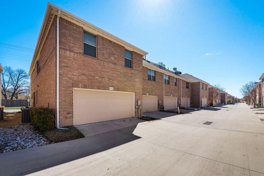 636 S Greenville Avenue, Richardson, TX 75081