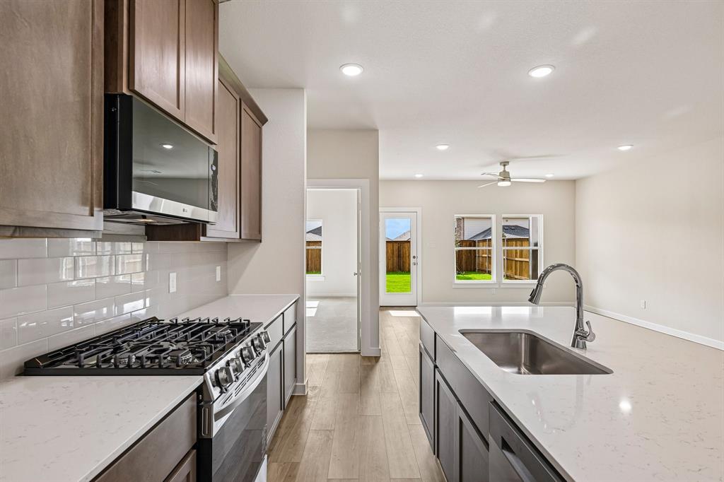 732 Ashley Gardens Drive, Forney, TX 75126