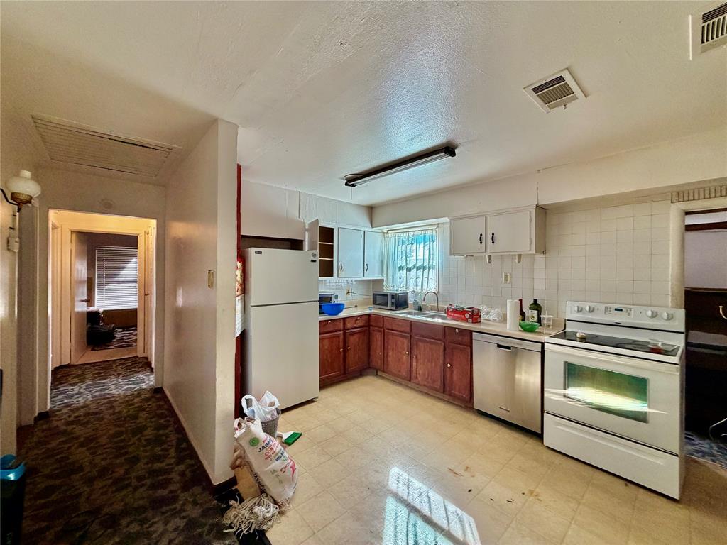 1205 Sylvan Drive, Garland, TX 75040