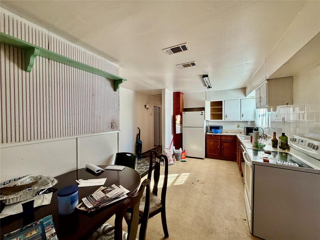 1205 Sylvan Drive, Garland, TX 75040
