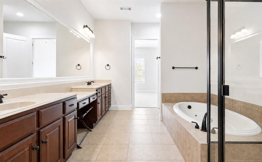610 Via Ravello, #201, Irving, TX 75039