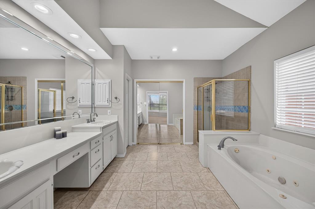 425 Waterside Drive, Irving, TX 75063