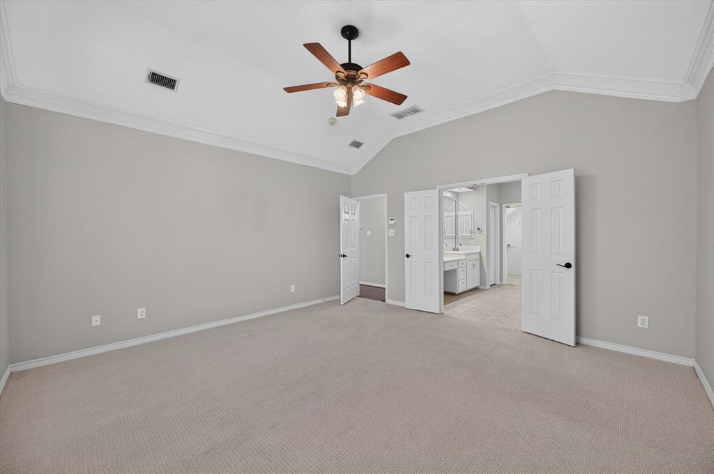425 Waterside Drive, Irving, TX 75063