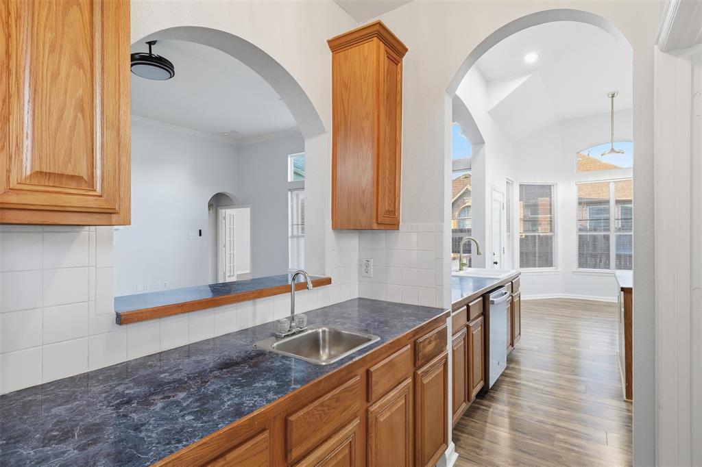 604 Jennifer Trail, Grand Prairie, TX 75052