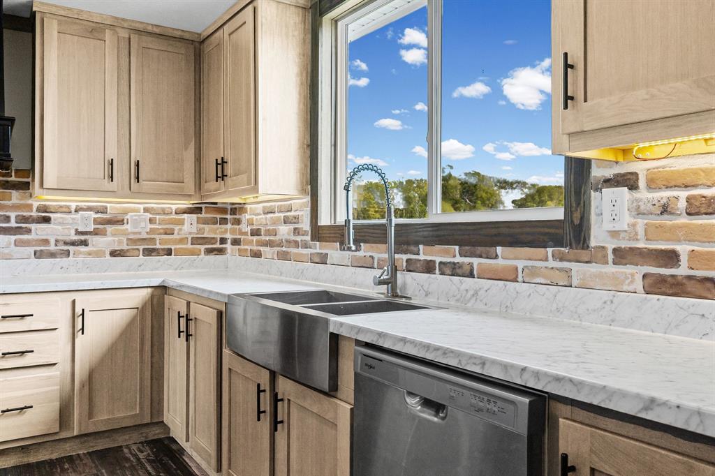 7467 Fm 513 S, Lone Oak, TX 75453
