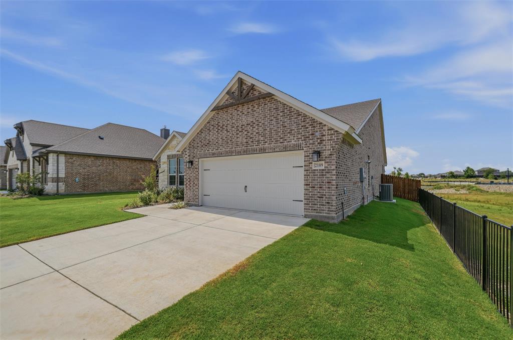 2109 Bluebird Lane, Anna, TX 75409
