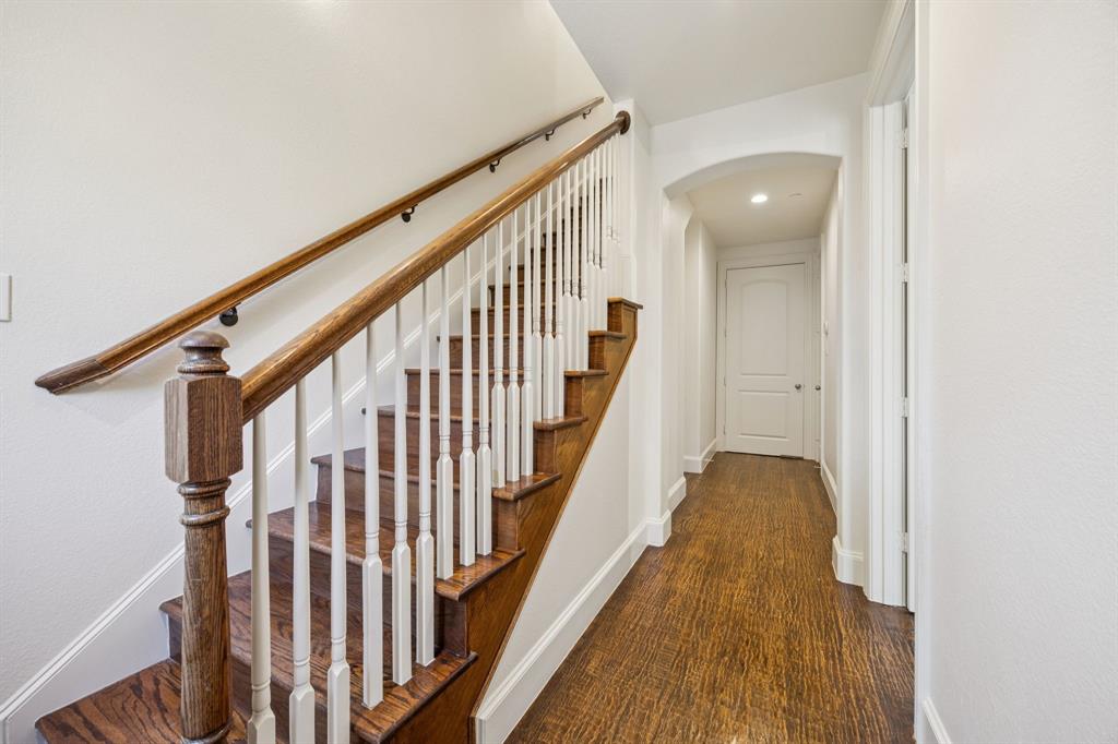 643 Senda, Irving, TX 75039