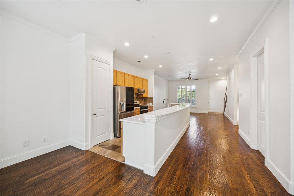 643 Senda, Irving, TX 75039