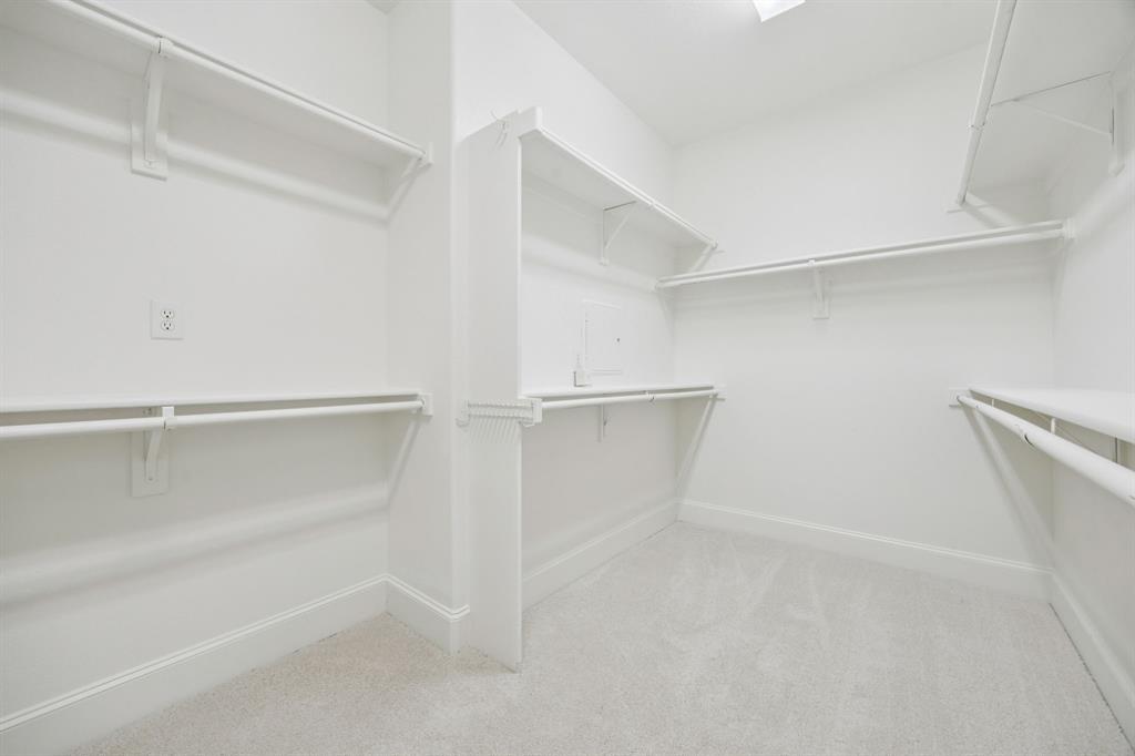 643 Senda, Irving, TX 75039
