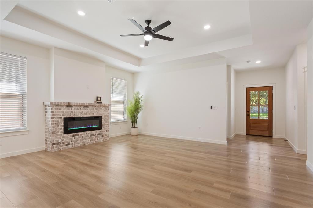 933 N 12th Street, Waco, TX 76707 933 N 12th Street, Waco, TX 76707