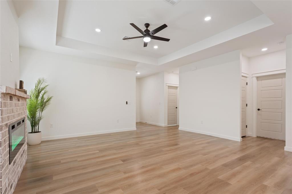 933 N 12th Street, Waco, TX 76707 933 N 12th Street, Waco, TX 76707