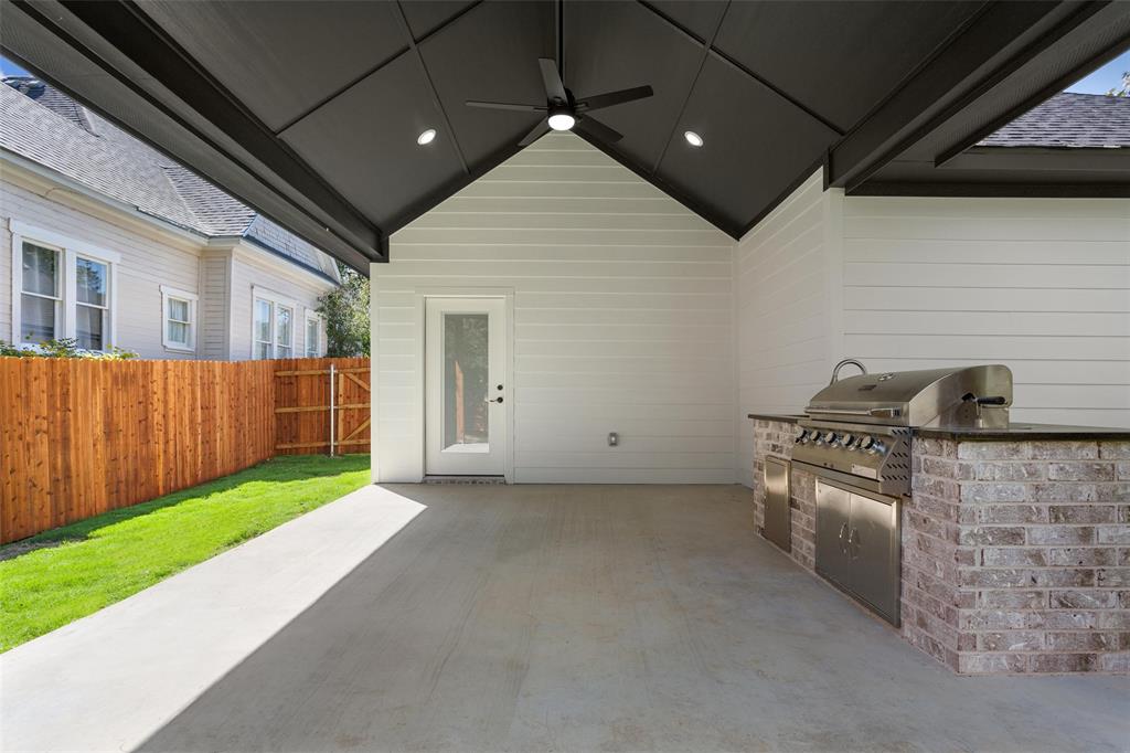 933 N 12th Street, Waco, TX 76707