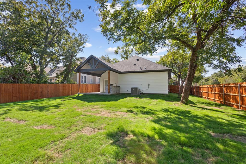 933 N 12th Street, Waco, TX 76707