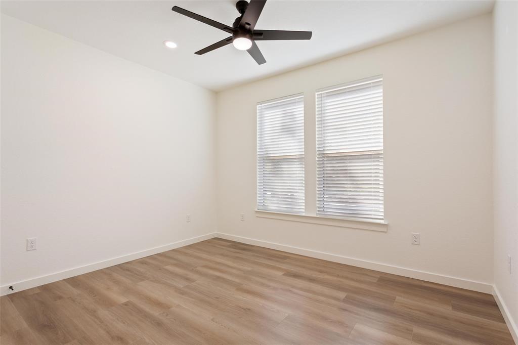933 N 12th Street, Waco, TX 76707