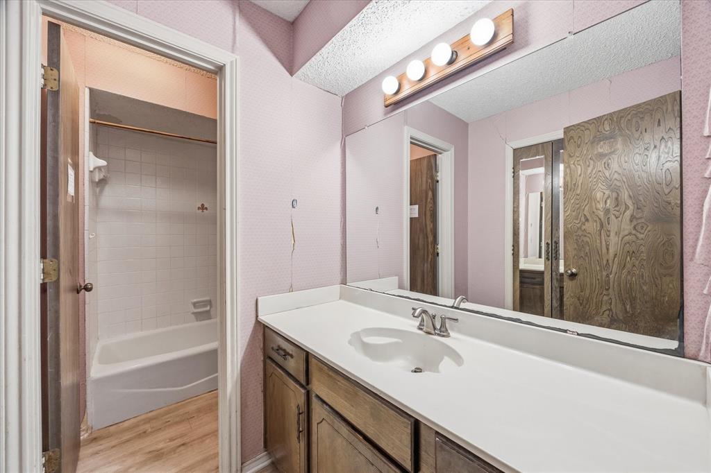 205 N Jobson Road, Sunnyvale, TX 75182