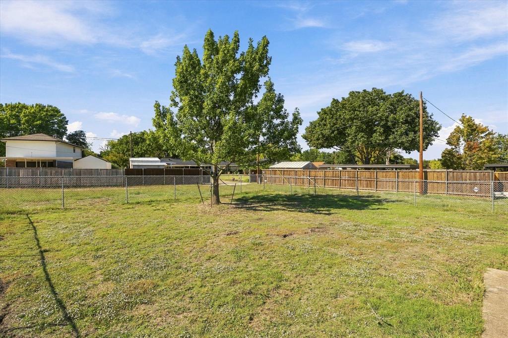 205 N Jobson Road, Sunnyvale, TX 75182