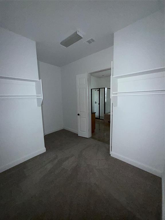 1025 Emerson Park Lane, Irving, TX 75063