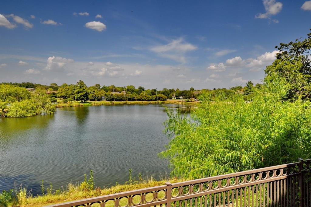 2610 Lakehill Lane, #6a, Carrollton, TX 75006