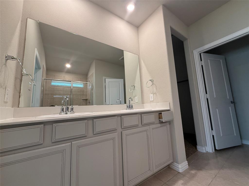 621 Fletcher Drive, Fate, TX 75087