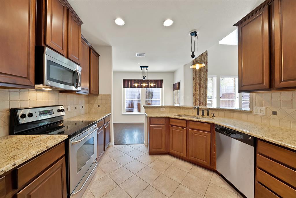 202 Roma Drive, #2005, Lewisville, TX 75067