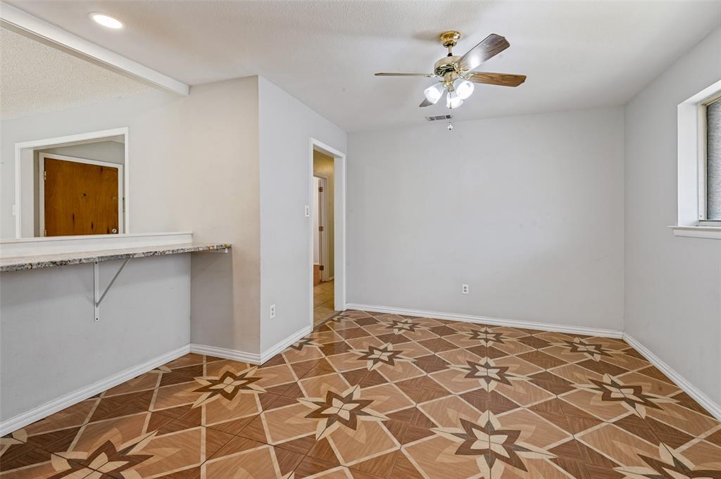 2218 Royal Oaks Drive, Irving, TX 75060 2218 Royal Oaks Drive, Irving, TX 75060