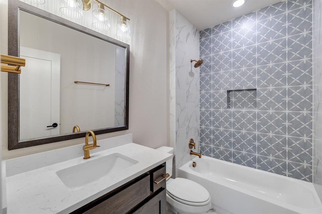 Upstairs Bathroom 3