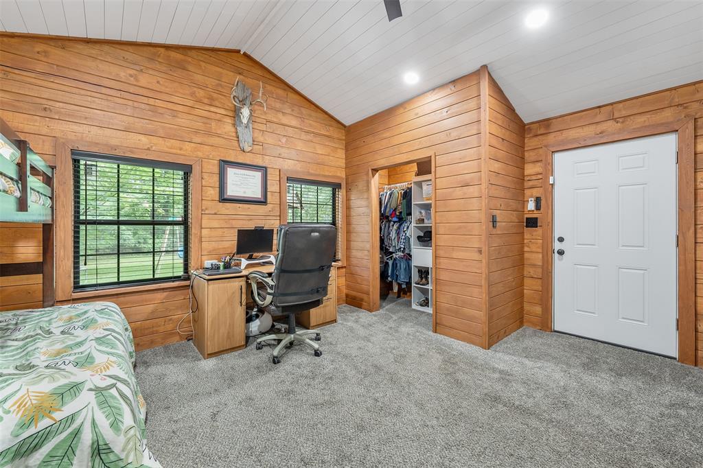 19905 County Road 4130, Lindale, TX 75771
