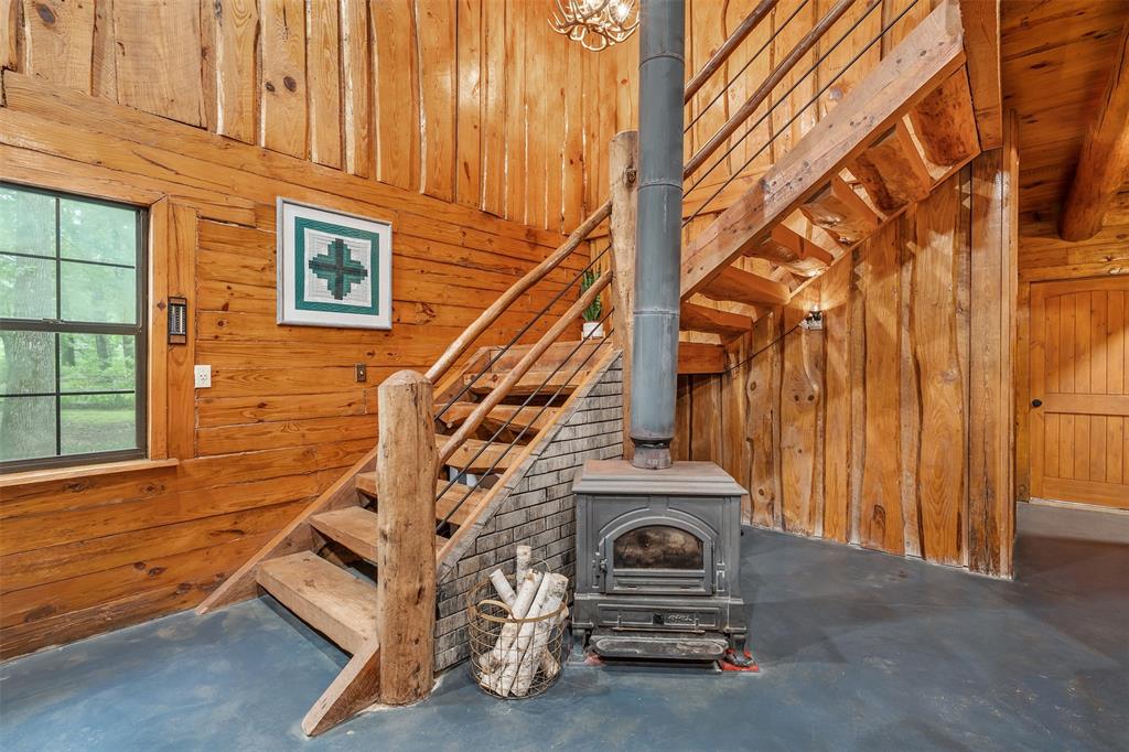 19905 County Road 4130, Lindale, TX 75771