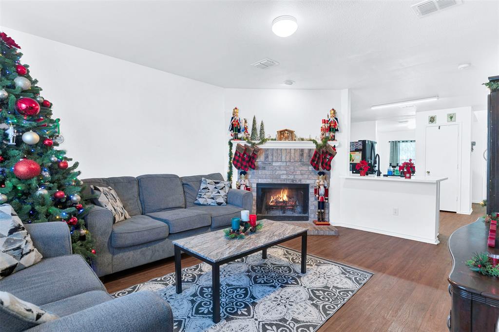 5722 Firethorn Drive, Dallas, TX 75249